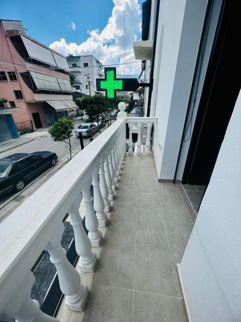 Kristian Apartments Берат Экстерьер фото